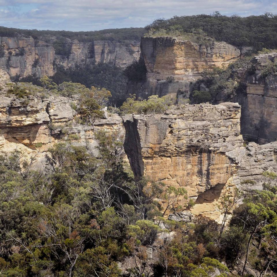 Above the Wolgan - Image Henry Gold Above the Wolgan - Image Henry Gold